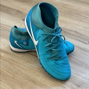 Nike Phantom Luna Soccer Turf Shoes sneakers